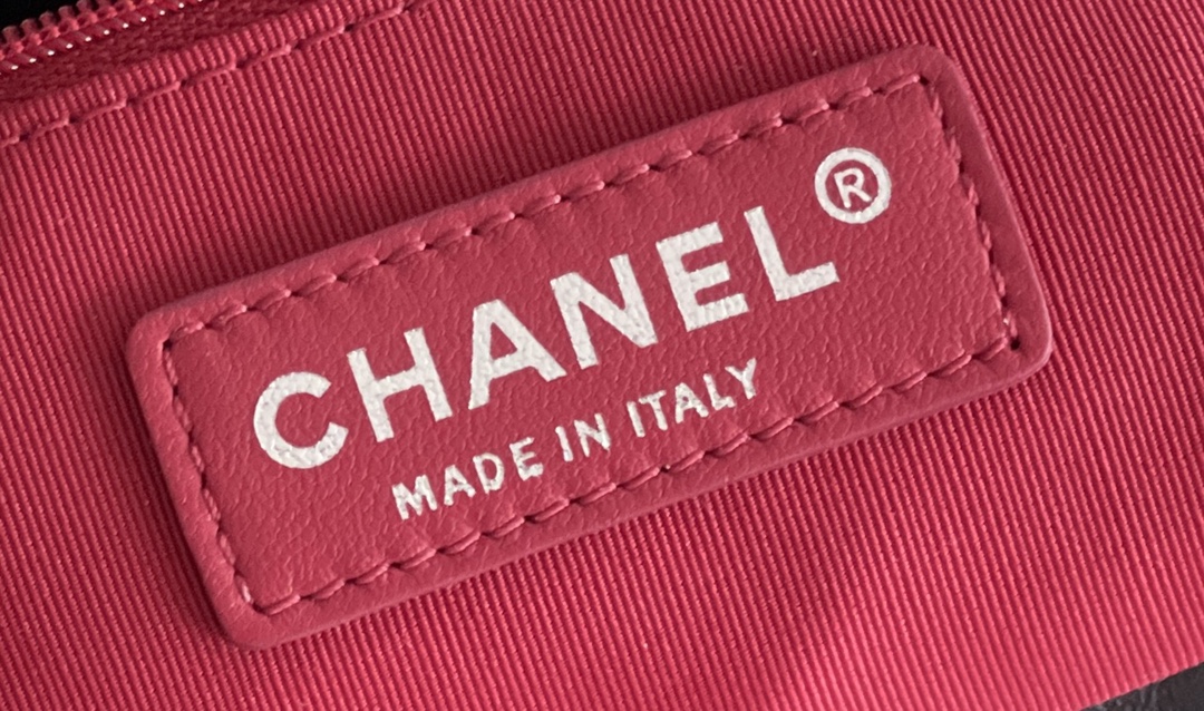 Chanel Gabrielle 15× 20 × 8 cm BLACK
