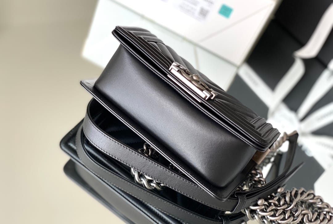 Chanel Leboy 20× 12×8cm V纹Black-0470