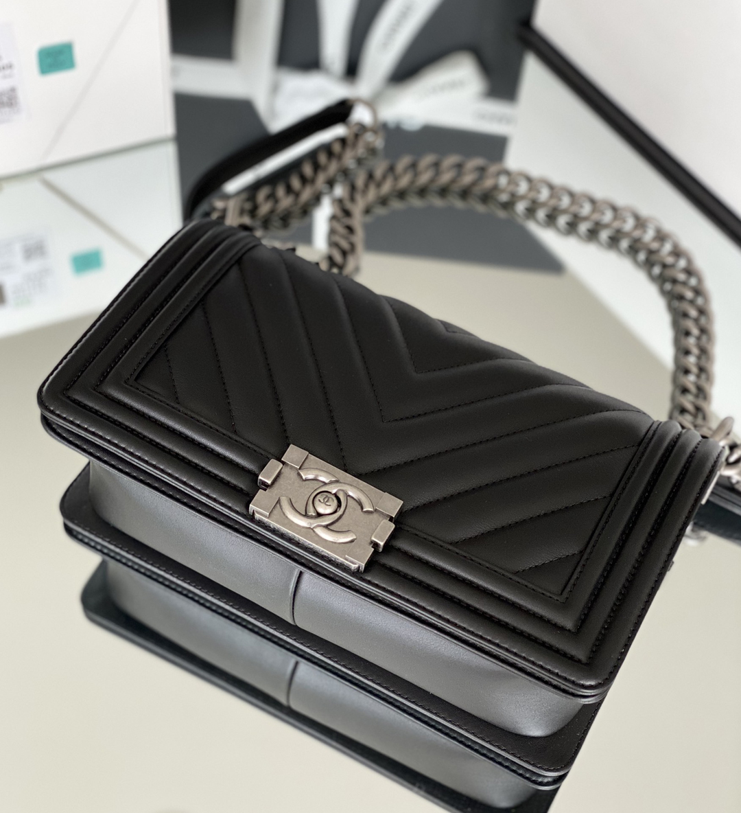 Chanel Leboy 25×14.5×8cm V纹Black 银扣 Chanel Leboy 25×14.5×8cm V纹Black 银扣
