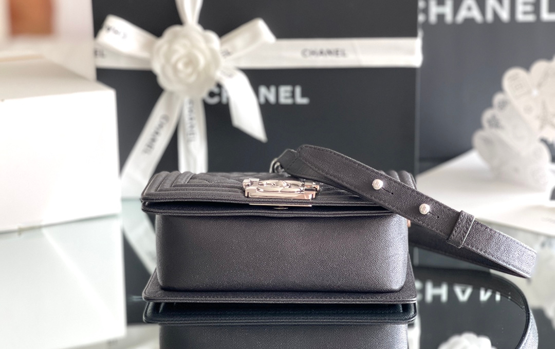 Chanel Leboy-25× 14.5×8cm 炭灰亮银扣-6960
