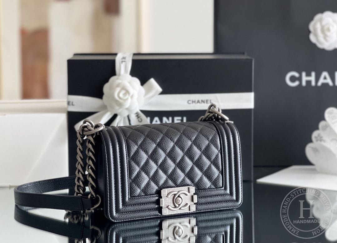 Chanel Leboy-12× 20.5×8.5cm black Gold-4836