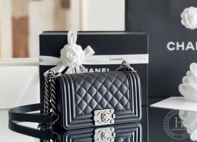 Chanel Leboy-12× 20.5×8.5cm black Gold-4836
