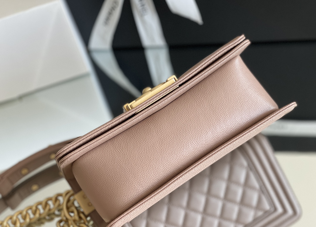 Chanel leboy 20× 12×7cm 焦糖色砂金扣