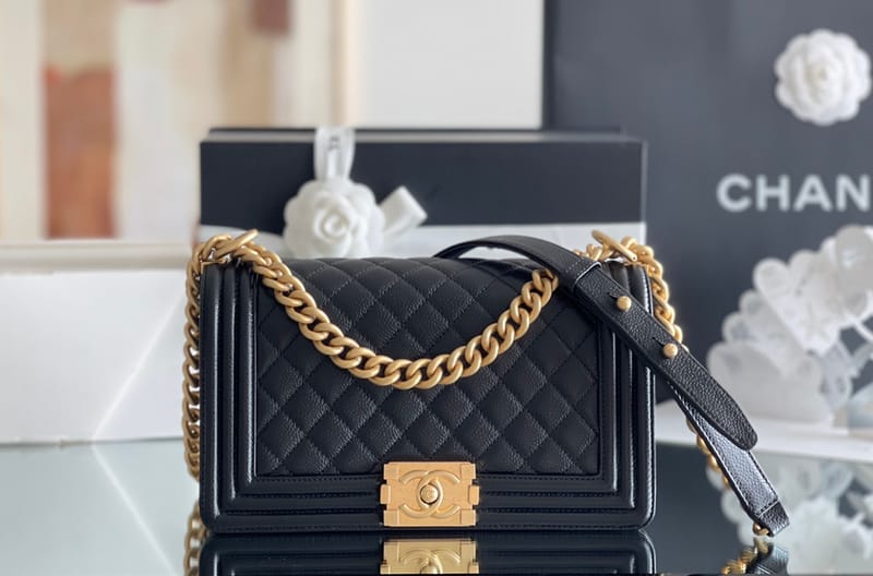 Chanel Leboy-15× 25×9cm  BLACK 砂金扣