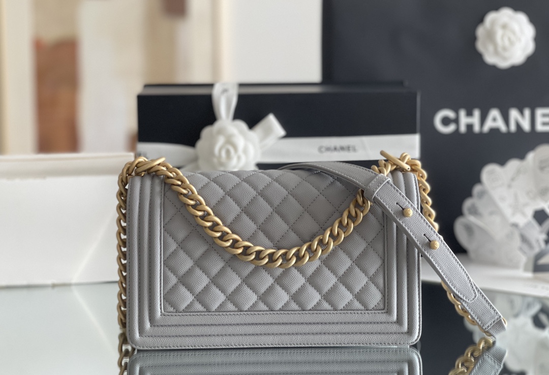 Chanel Leboy-25× 14.5×8cm grey 复砂金扣 Chanel Leboy-25× 14.5×8cm grey 复砂金扣