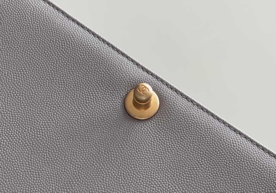 Chanel Leboy-25× 14.5×8cm grey 复砂金扣 Chanel Leboy-25× 14.5×8cm grey 复砂金扣
