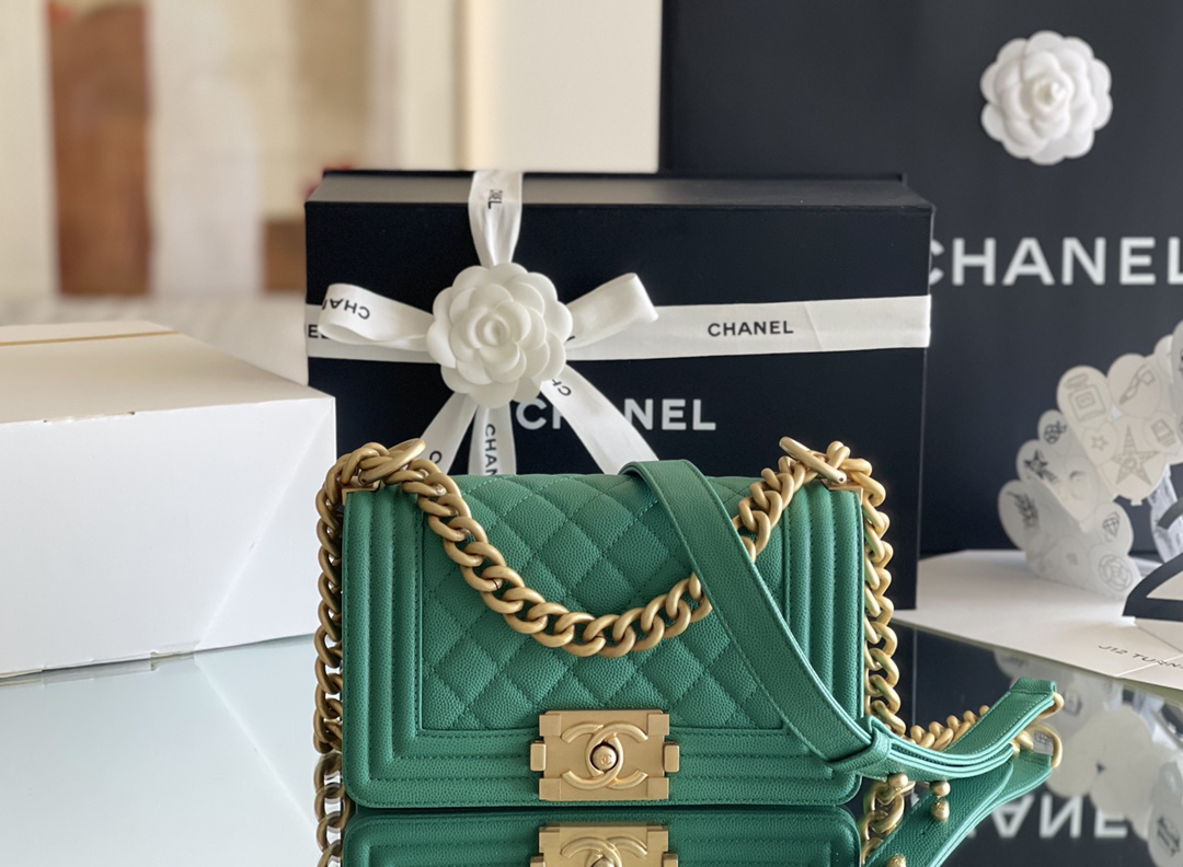 Chanel leboy 20× 12×7cm 绿色砂金扣