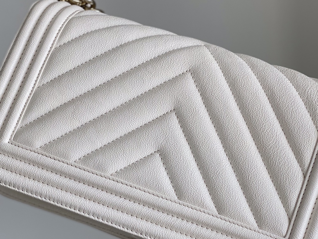 Chanel Leboy-25× 14.5×8cm 午夜蓝浅金扣-7786 Chanel Leboy-25× 14.5×8cm 午夜蓝浅金扣-7786