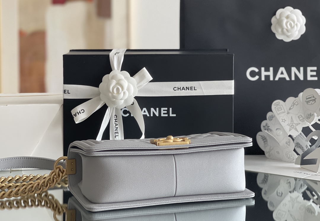 Chanel Leboy-25× 14.5×8cm grey 复砂金扣 Chanel Leboy-25× 14.5×8cm grey 复砂金扣