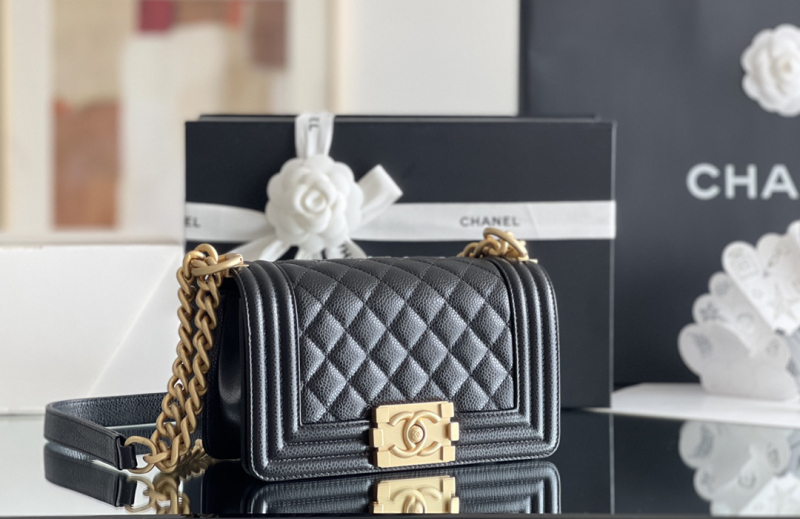 Chanel Leboy-12× 20.5×8.5cm black