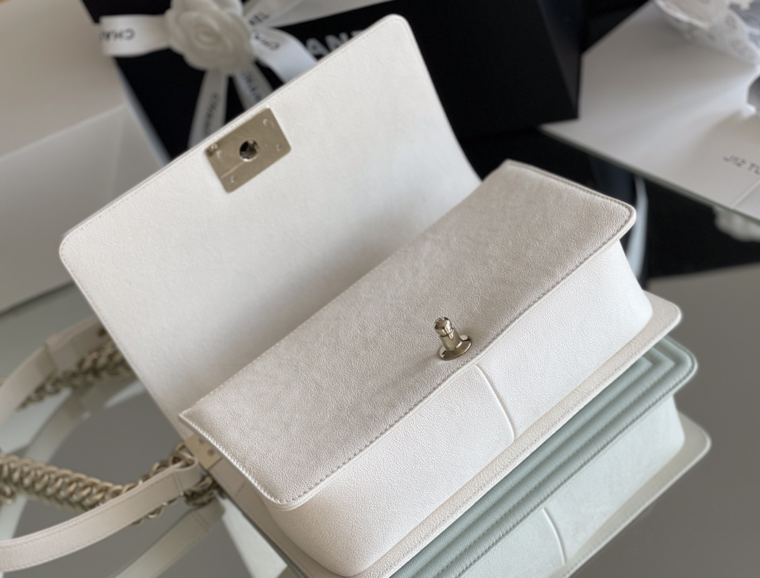 Chanel Leboy-25× 14.5×8cm 午夜蓝浅金扣-7786 Chanel Leboy-25× 14.5×8cm 午夜蓝浅金扣-7786