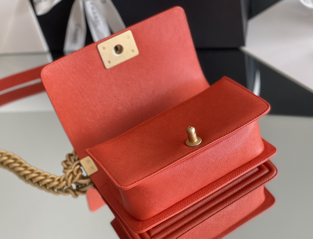 Chanel Leboy-20× 12×7cm 橘红色24kgold扣