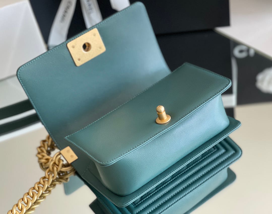 Chanel leboy 20× 12×7cm 绿色砂金扣-6438