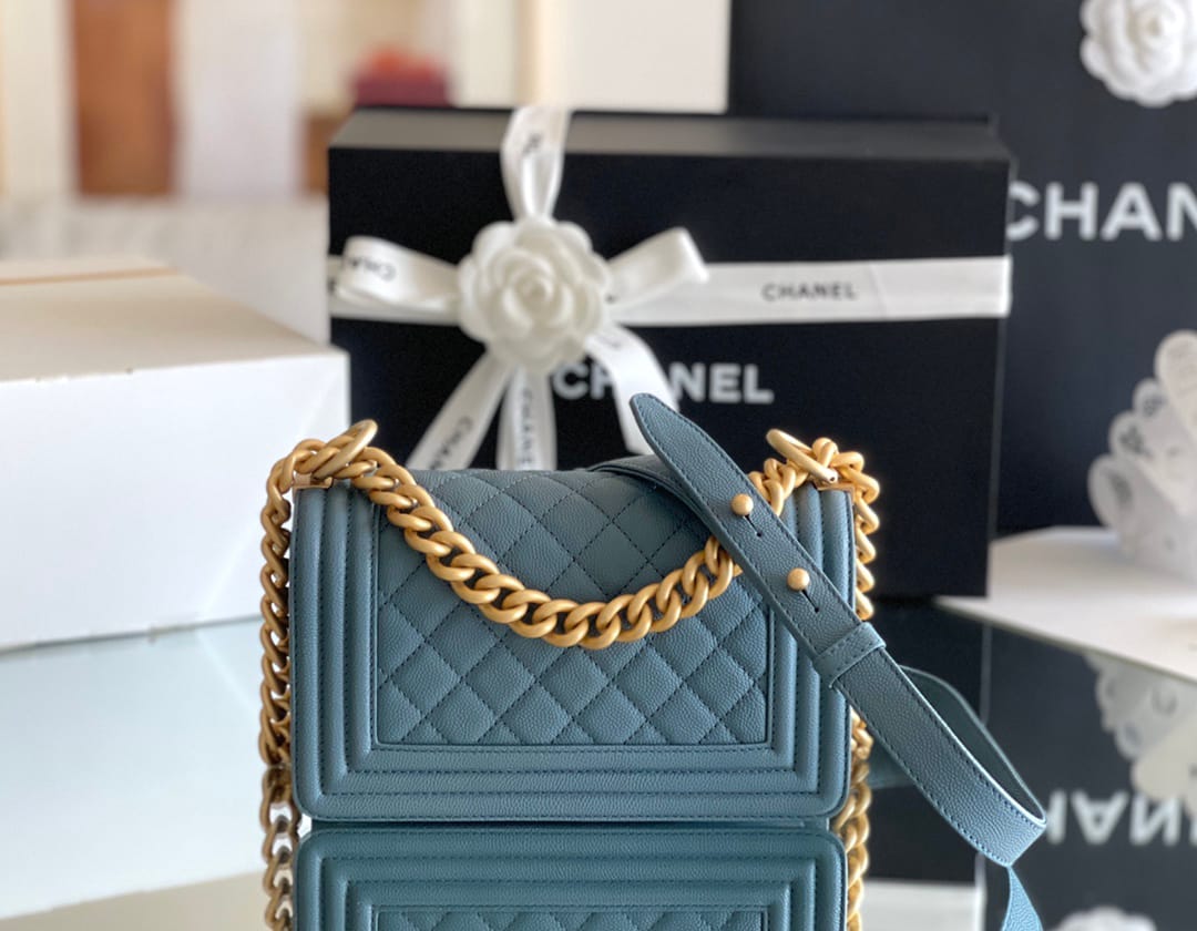 Chanel leboy 20× 12×7cm Grey 砂金扣-6112