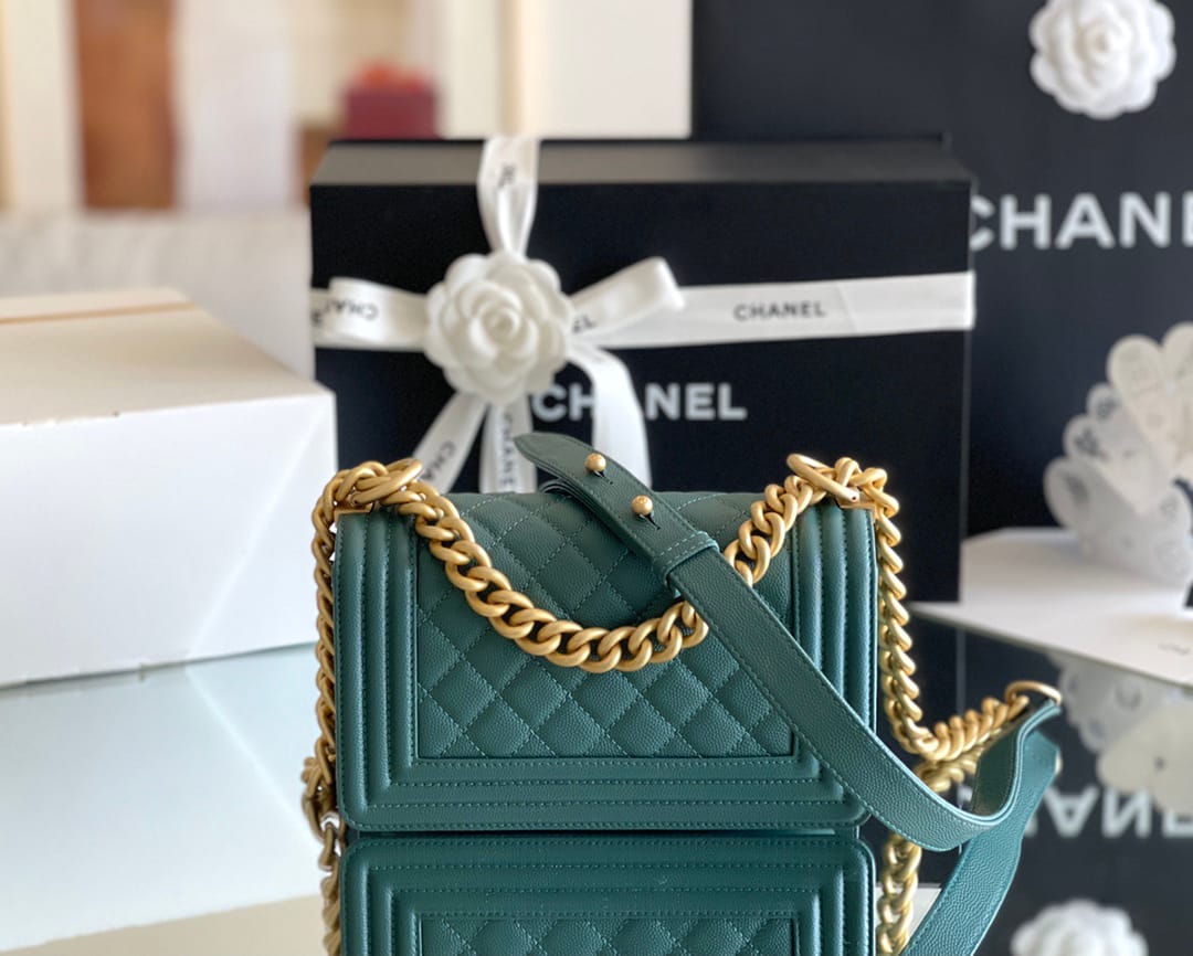 Chanel leboy 20× 12×7cm 绿色砂金扣-6438