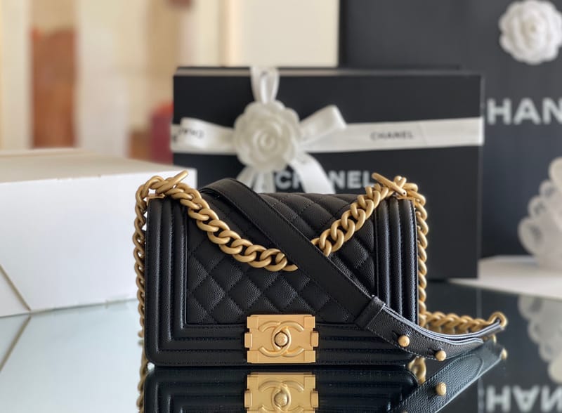 Chanel leboy 20× 12×7cm Black砂金扣