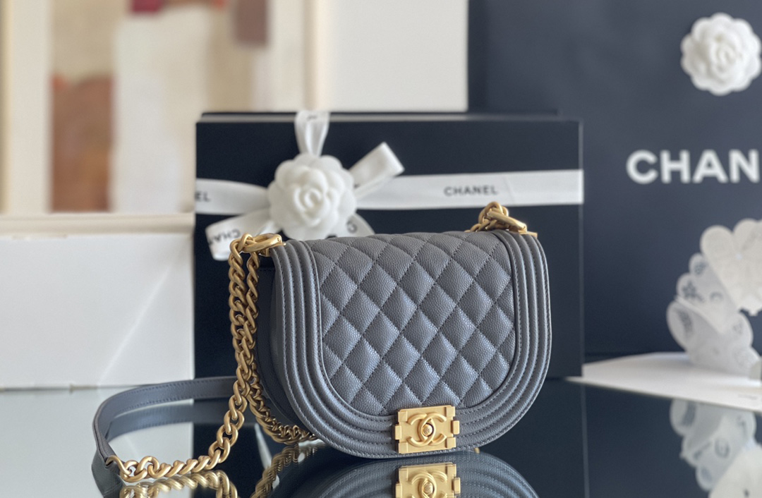 Chanel leboy-18× 13×6cm 水泥灰