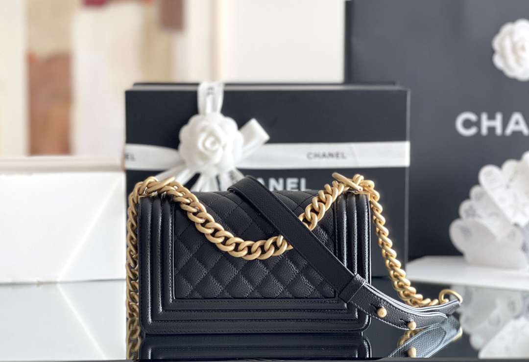 Chanel Leboy-12× 20.5×8.5cm black