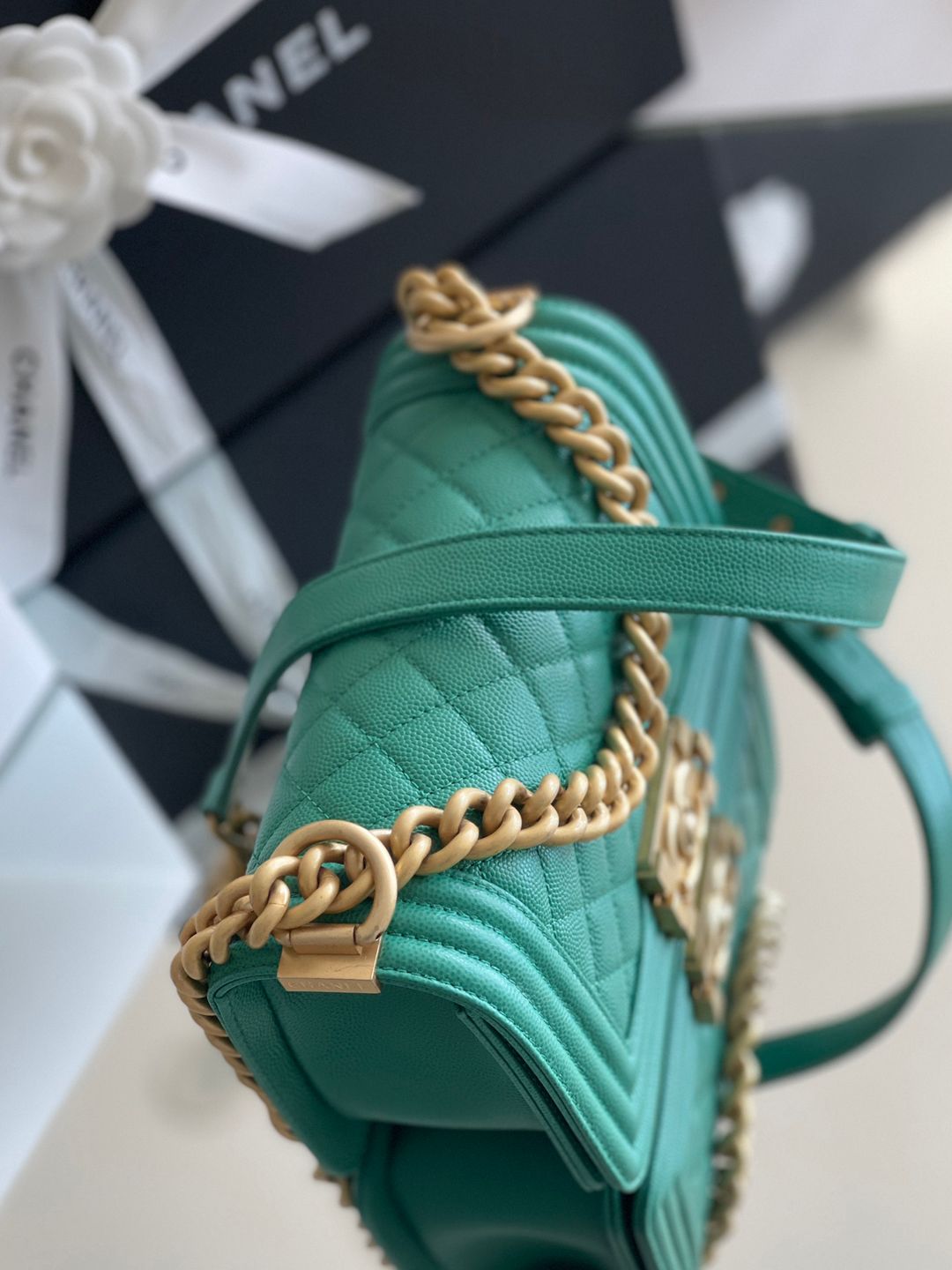 Chanel leboy 20× 12×7cm 雾霾蓝砂金扣-6345