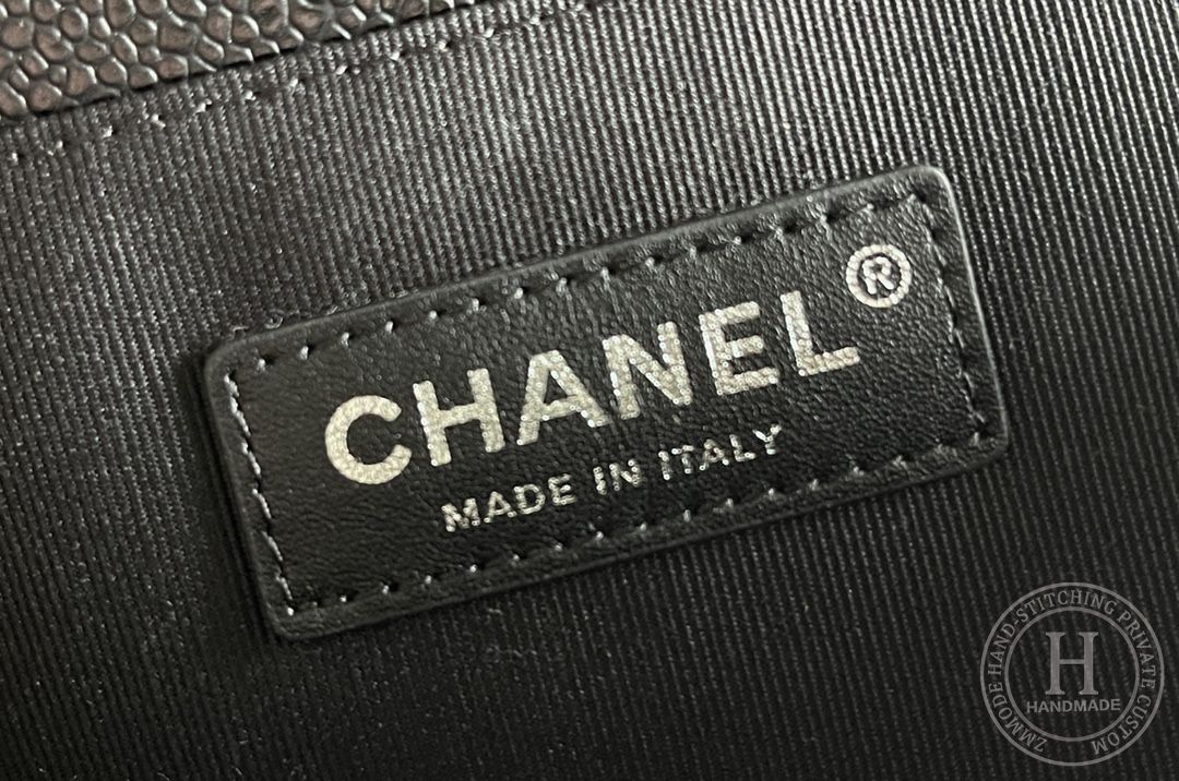 Chanel Leboy-12× 20.5×8.5cm black 银扣 Chanel Leboy-12× 20.5×8.5cm black 银扣