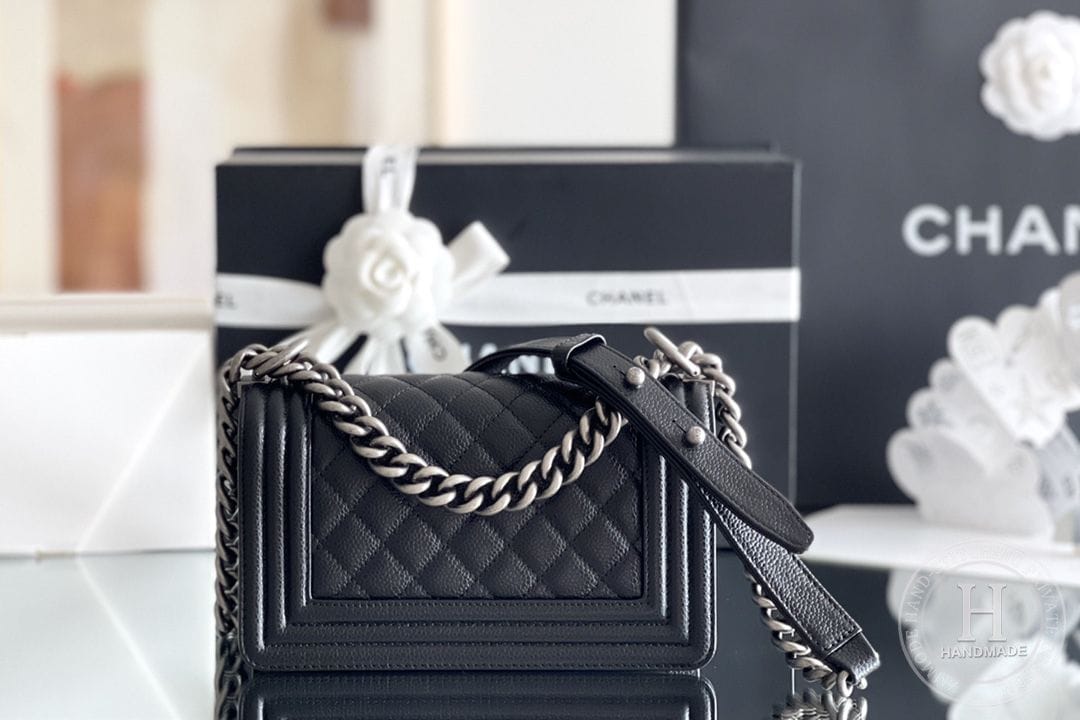 Chanel Leboy-12× 20.5×8.5cm black Gold-4836
