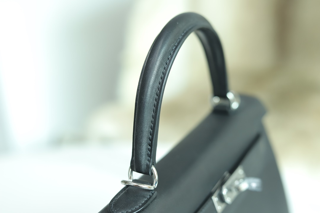 【 STOCK 】89 NOIR BLACK BARENIA KELLY25 PHW