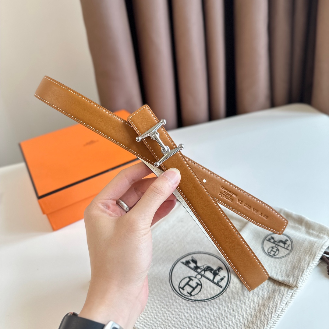 MORS H BELT BUCKLE & REVERSIBLE LEATHER STRAP 24MM