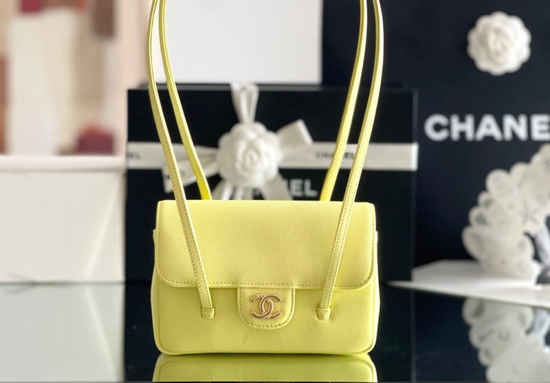 CHANEL 26P Preppy Coco Size17*12*4 Yellow