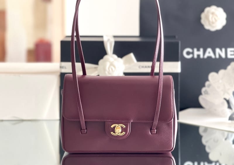 CHANEL 26P Preppy Coco Size17*12*4 Burgundy