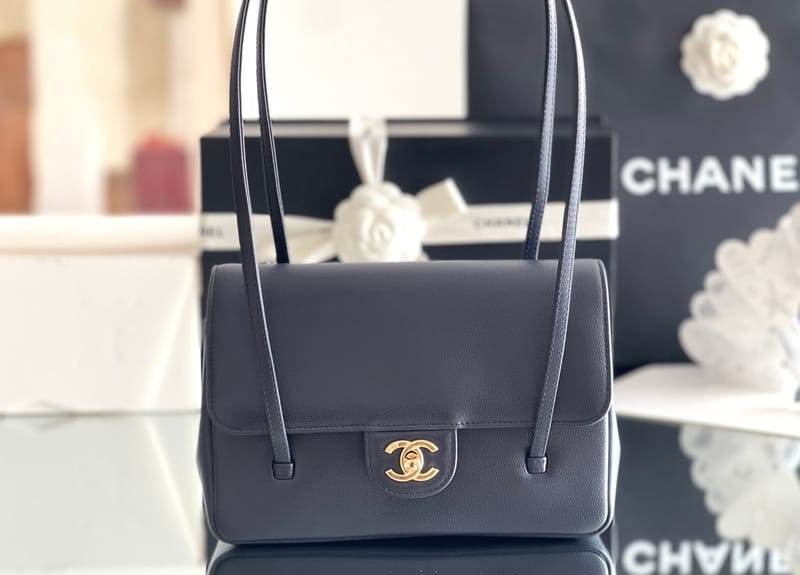 CHANEL 26P Preppy Coco Size17*12*4 Black