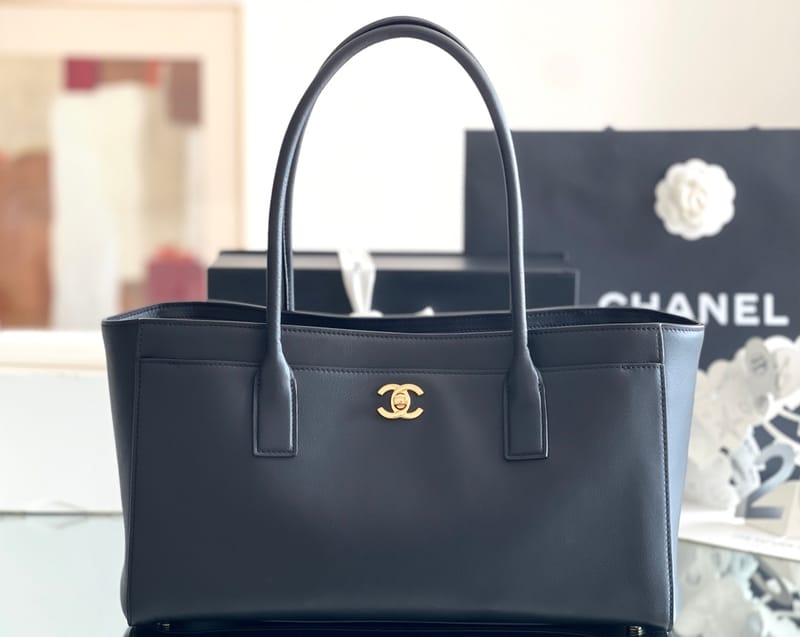 CHANEL 26S Cerf Toto SIZE: 35*20*13 Black GHW