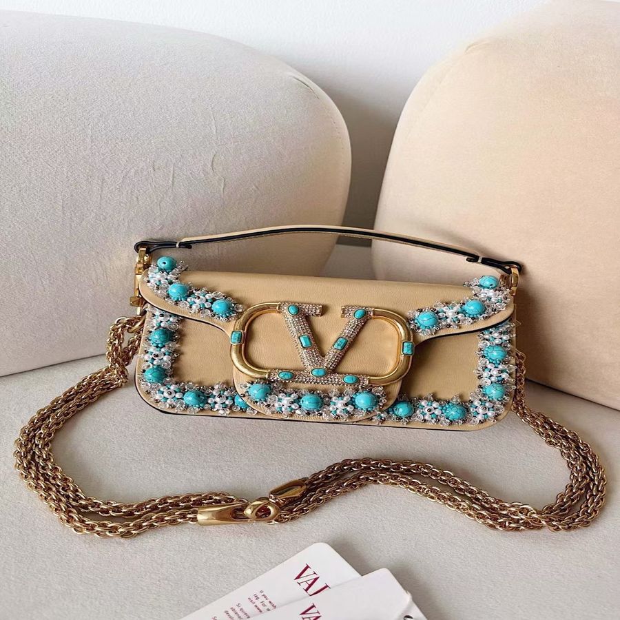 お買い得！！★Valentino★ Rockstud ナッパレザー ハンドバッグ ヴァレンティノ ロックスタッズ ハンドバッグ ショルダーバッグ