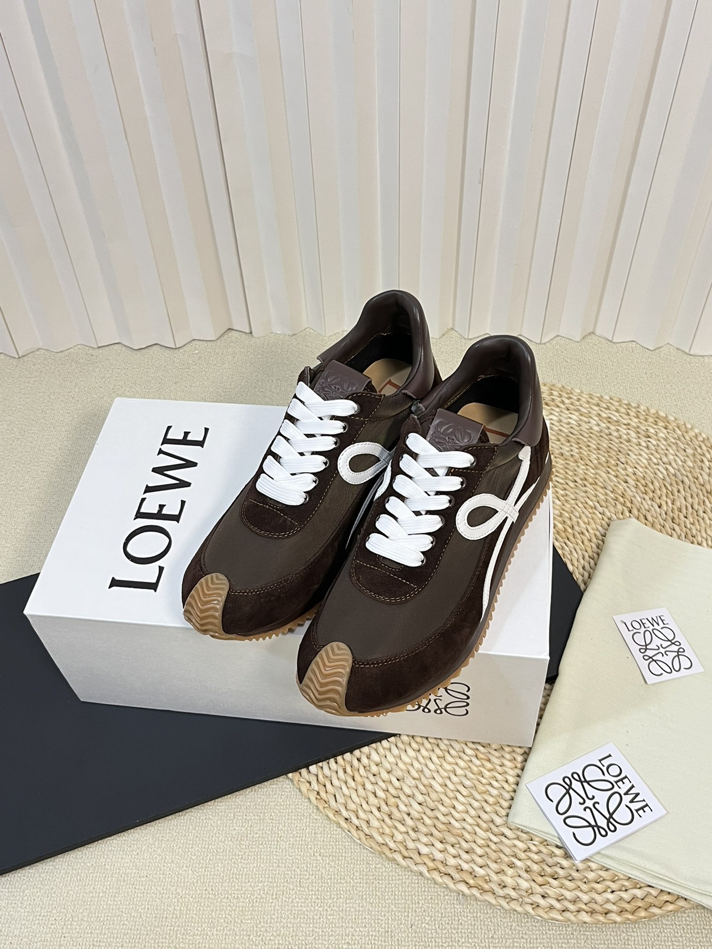 LOEWE フローランナー 2.0 スニーカー Lモノグラム 関税送料込 楽天市場】LOEWE ロエベ スニーカー FLOW RUNNER フローランナー
