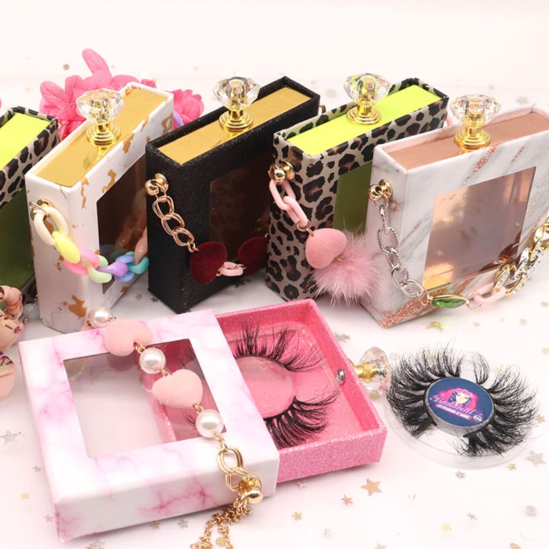 Custom Square Magnetic Boxes with Chains