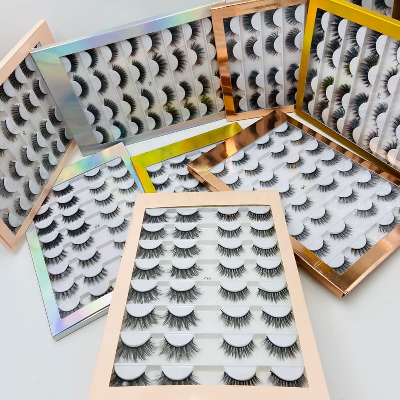 Custom 16-Pair Lash Book