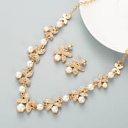 Elegant Pearl Butterfly Earrings Necklace Set