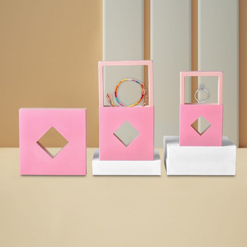 Pink+rhombus hole cover