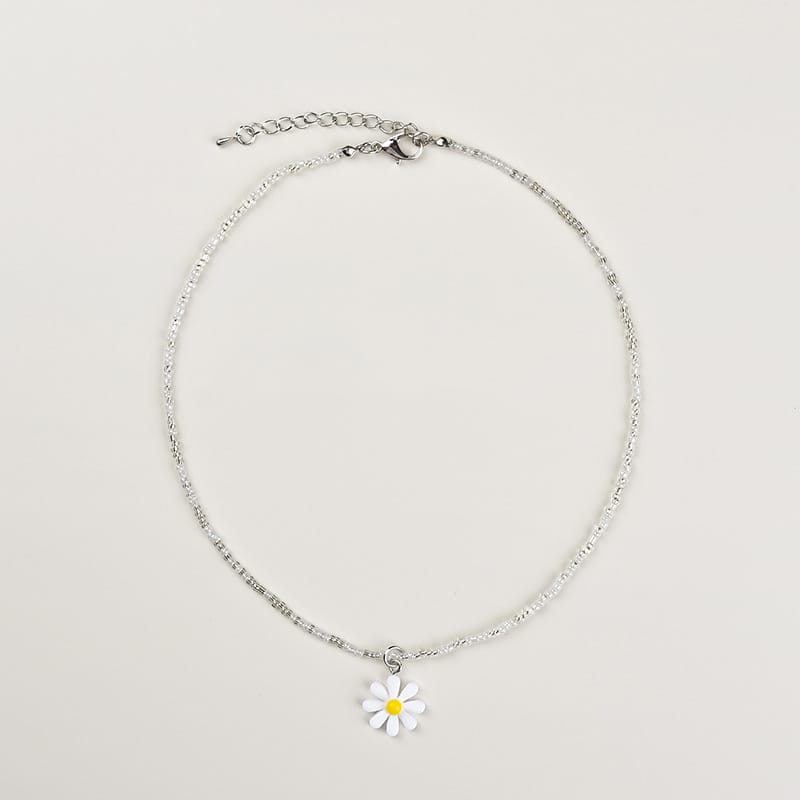 White Daisy