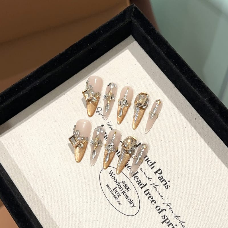 Golden Cat Eye Athena Long Press On Nails