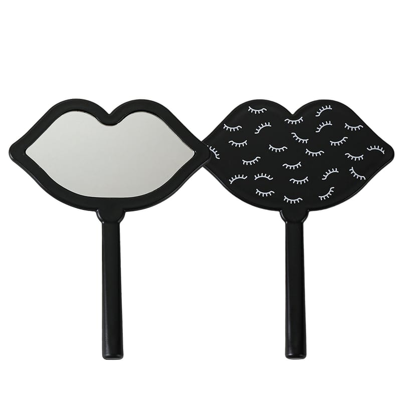 Black (Lip)