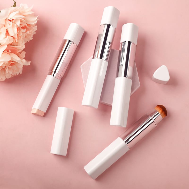 Dual-Ended Concealer & Highlighter Stick - Glowing, Brightening & Long-Lasting