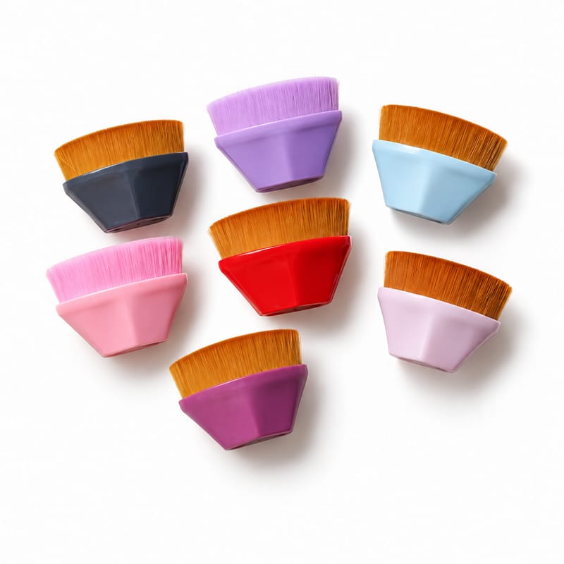 No. 55 Magic Foundation Brush - Flat-Top & Seamless Application