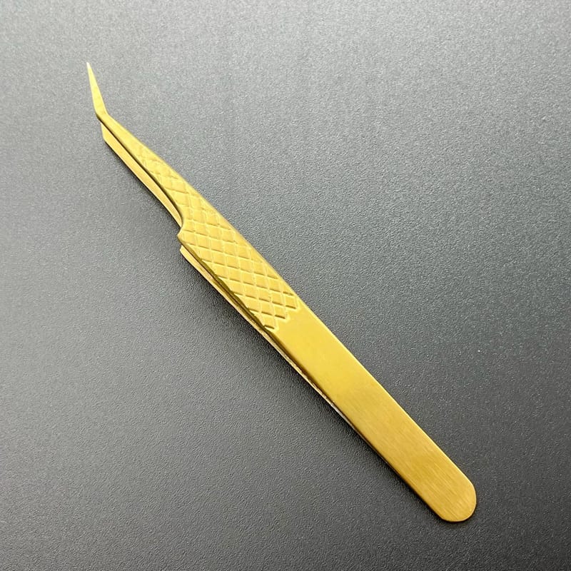 Queen Tweezers