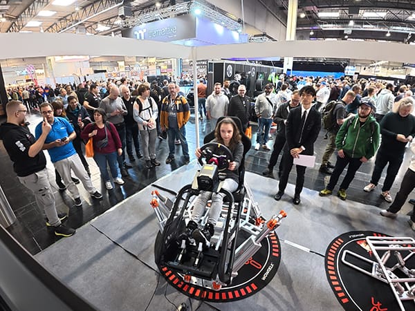Growth Opportunities of 6DOF Racing Simulators in European and American Markets
