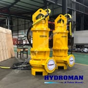 Abrasion-resistant sewage pump