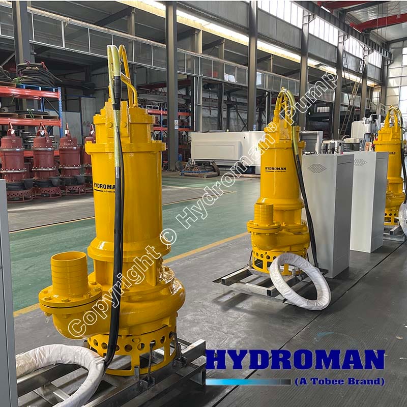 High powered slurry pumps with agitator