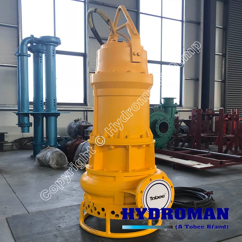 Submersible pump for mining slurry