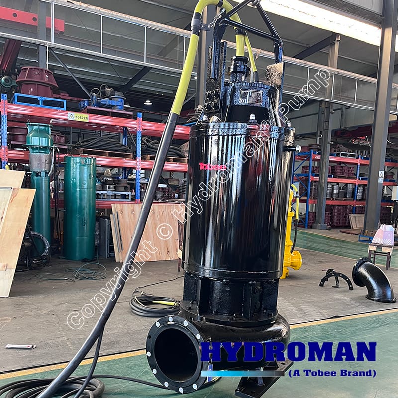 Submersible sand dredge pump for mining