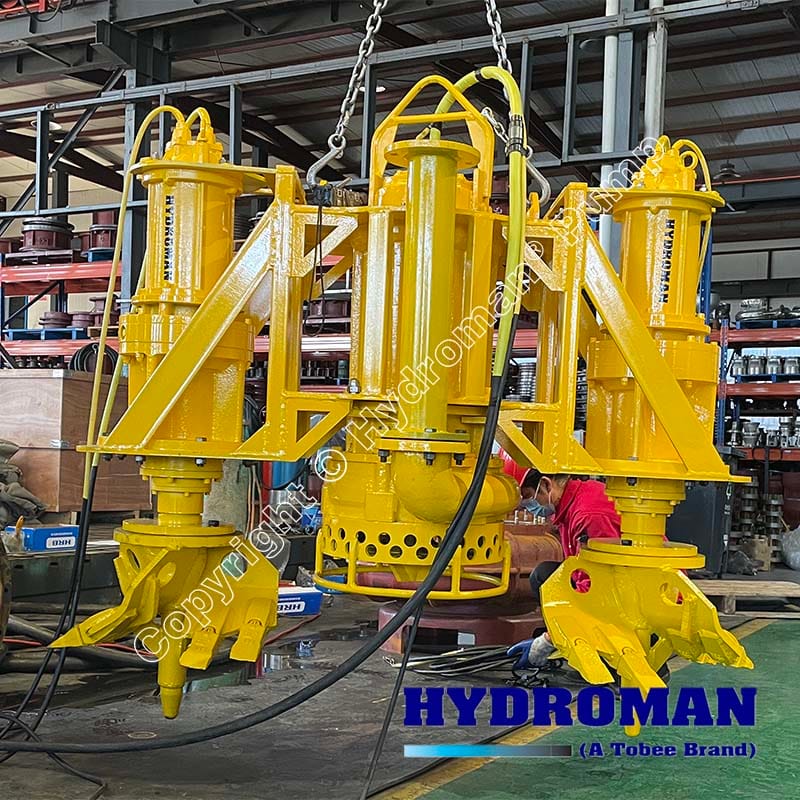 Submersible pump to remove sludge from the Mine