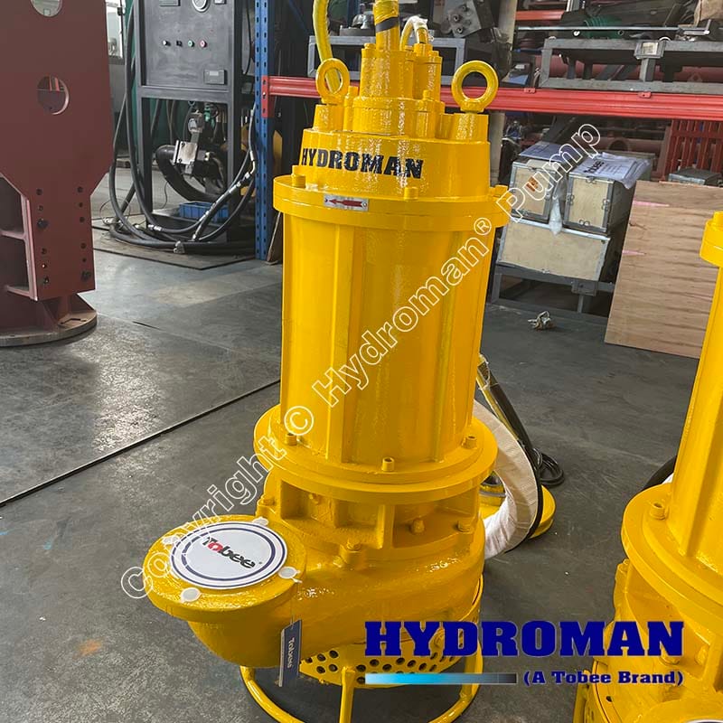 Submersible mud dredge pump